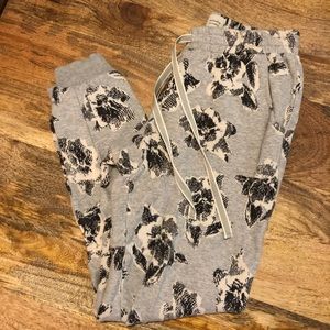 Anthropologie Floral Graybloom jogger sweatpants